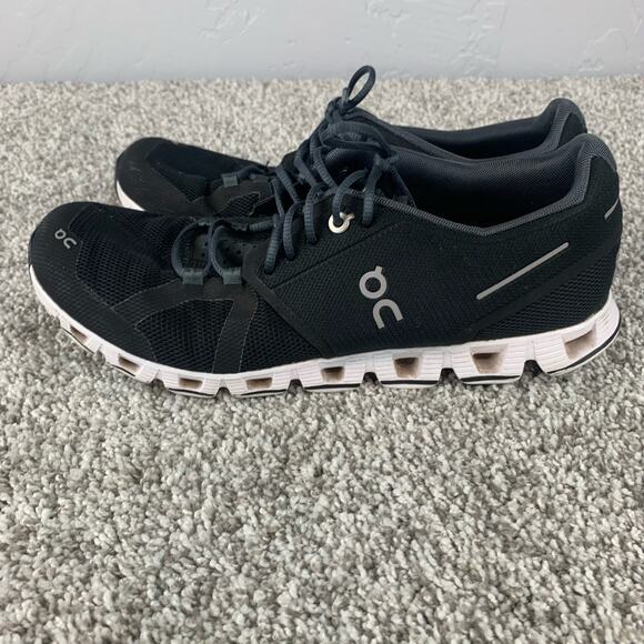 On Cloud 5 Running Shoes Womens Size 10 Black Lace Up Walking Athliesure - Picture 2 of 9